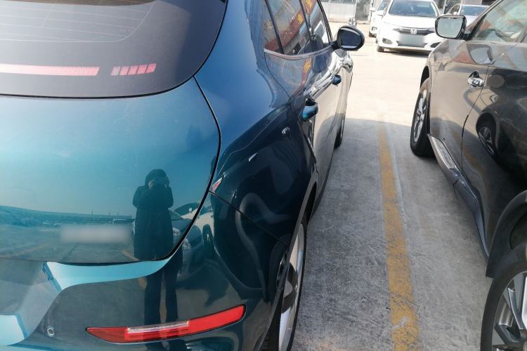 Used ORA Good Cat 2023 401 km Standard Range Comfort Version Lithium Iron Phosphate
