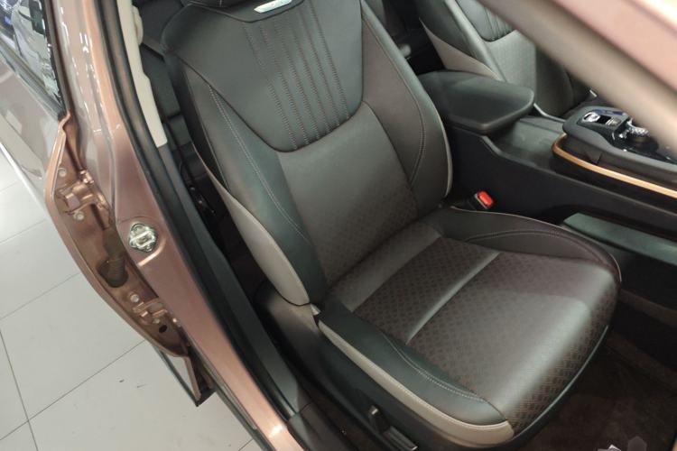 Used Toyota bZ3 2023 616 km Long-Range Premium
