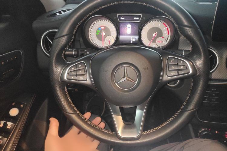 Used Mercedes-Benz GLA 2016 GLA 200 Fashion Model