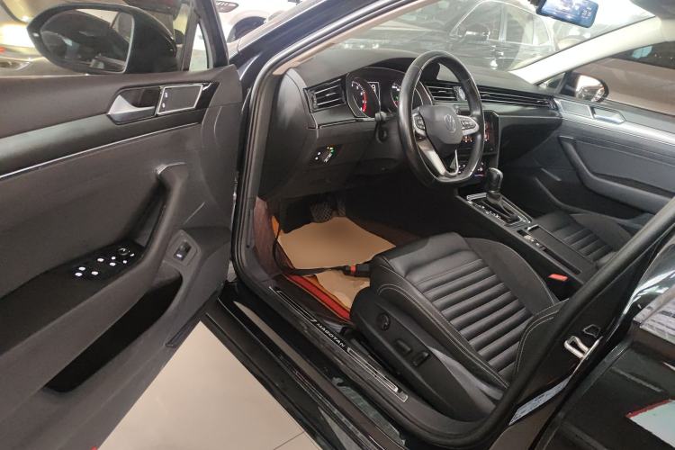 Used Volkswagen Magotan 2020 330TSI DSG Leading Model
