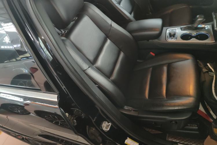 Used  Grand Cherokee (Import) 2019 3.0L Professional Navigation Edition
