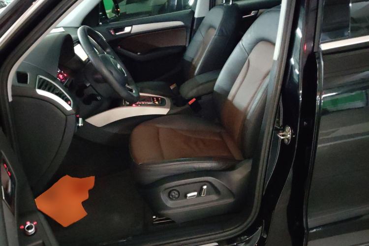 Used Audi Q5 2017 Plus 40 TFSI Ambition Model