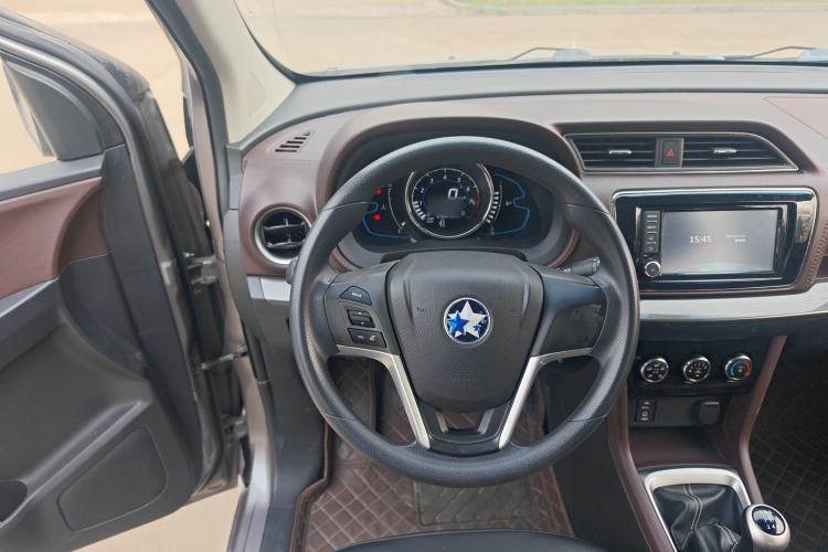 Used Venucia M50V 2017 1.5L XL Manual Comfort Edition