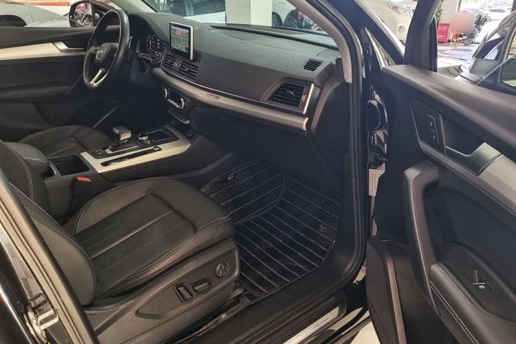 Used Audi Q5L 2020 Updated 40 TFSI Prestige Fashion Edition
