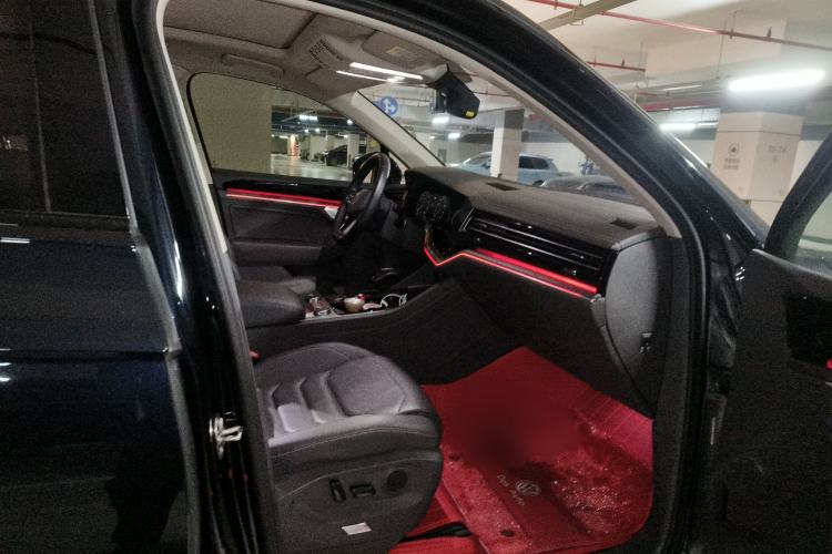 Used Volkswagen Touareg 2022 3.0 TSI Luxury Edition Black Diamond Sport Package
