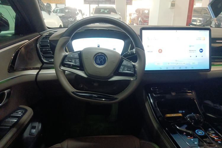 Used BYD Han 2023 DM-i Champion Edition 121KM Prestige Model
