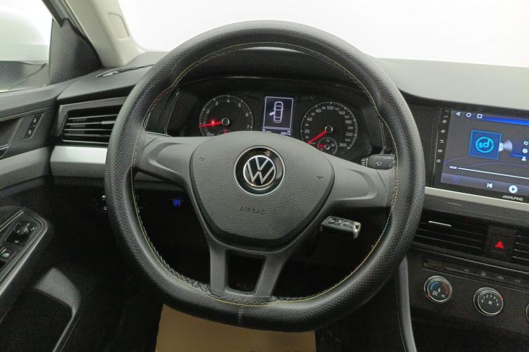 Used Volkswagen Bora 2021 1.5L Manual Fashion Smart Connect Edition
