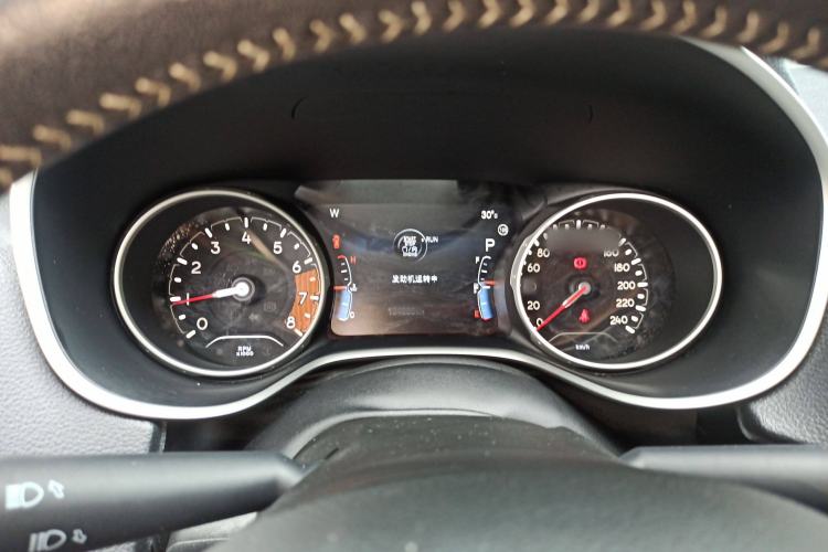 Used  Compass 2017 200T Automatic Family Edition
