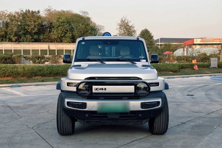 Used  V23 2025 401 Two-Wheel Drive Intelligent Driving Version
