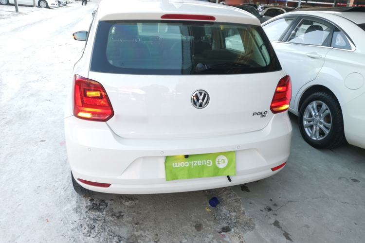 Used Volkswagen Polo 2016 1.6L Automatic Comfort Model
