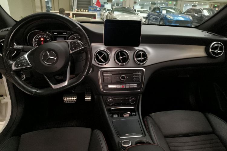 Used Mercedes-Benz CLA 2017 Refreshed CLA 220 4MATIC
