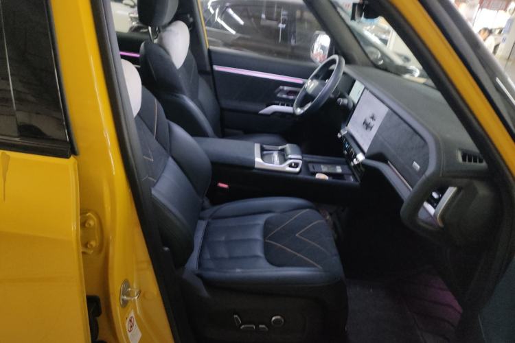 Used  G318 2025 Worry-Free Adventure Edition Four-Wheel Drive Secret Realm Version