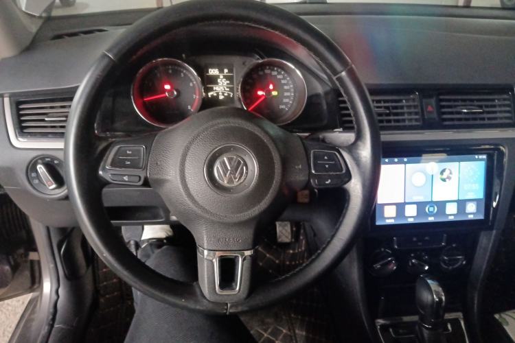 Used Volkswagen Bora 2015 Value Edition 1.6L Automatic Comfort Version
