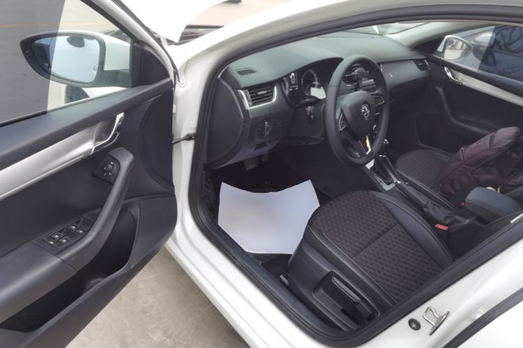 Used Skoda Octavia 2019 TSI230 DSG Luxury Edition