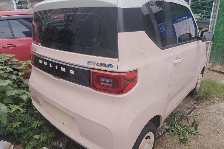 Used Wuling Hongguang MINIEV 2021 Macaron Fashion Model Lithium Iron Phosphate
