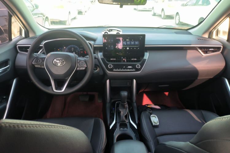 Used Toyota FRONTLANDER 2023 2.0L CVT Luxury Edition
