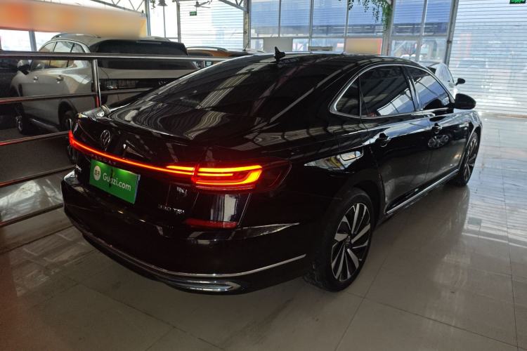 Used Volkswagen Passat 2023 330TSI Starry Elite Edition