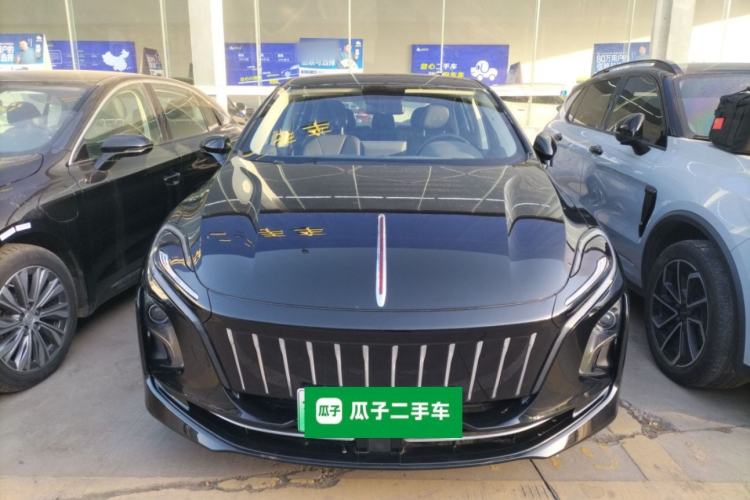 Used Hongqi E-QM5 2022 431 km Charge & Enjoy Edition