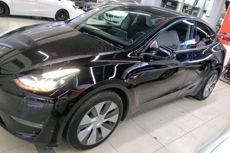 Used Tesla Model Y 2021 Standard Range Rear-Wheel Drive Version