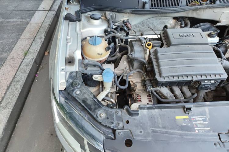 Used Volkswagen Lavida 2015 1.6L Automatic Comfort Edition
