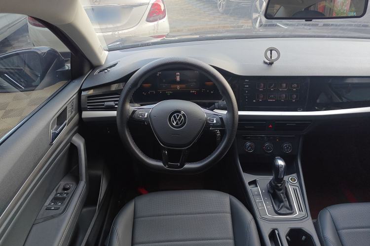 Used Volkswagen Lavida 2022 1.5L Automatic Comfort Edition
