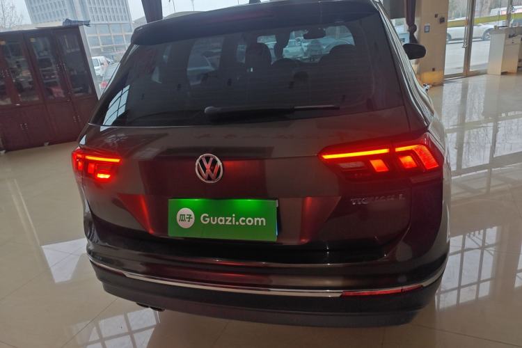 Used Volkswagen Tiguan L 2020 330TSI Automatic Two-Wheel Drive Smart Luxury Edition China VI Standard
