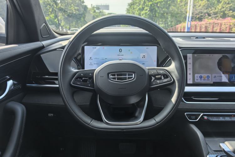 Used Geely Auto Monjaro L 2024 2.0TD High-Power Automatic Two-Wheel Drive Yunqi Version
