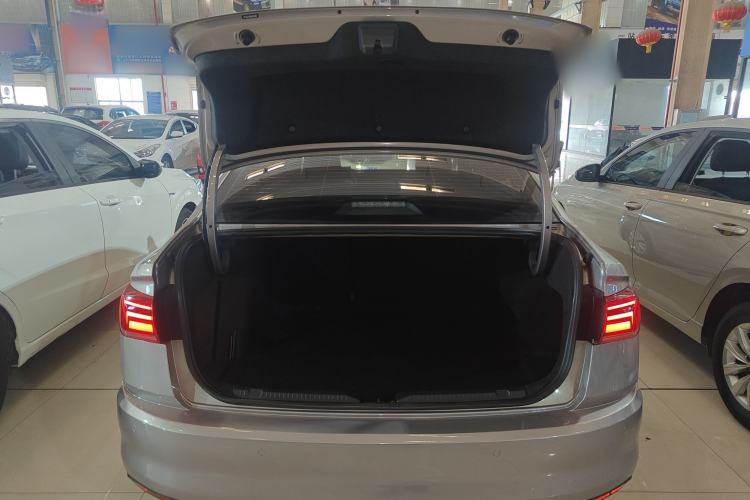 Used Volkswagen Bora 2021 1.5L Automatic Fashionable Smart Connectivity Version
