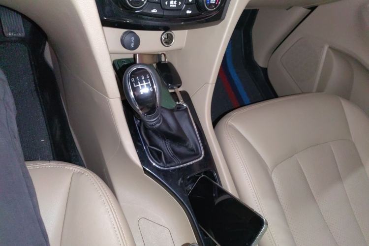 Used Baojun 730 2016 1.5T Manual Luxury Edition 7 Seats
