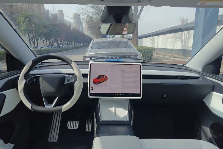 Used Tesla Model Y 2025 Long-Range All-Wheel Drive First Edition