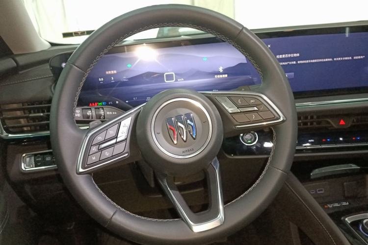 Used Buick Envision 2025 25T Entry-Grade Platinum Edition