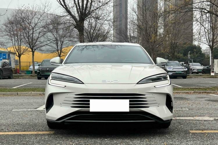 Used BYD Seal 2023 DM-i 1.5L 121km Prestige Model