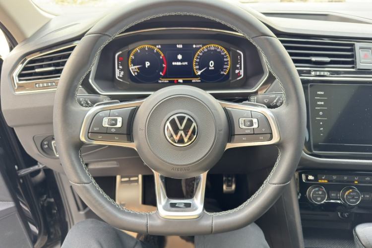 Used Volkswagen Tiguan L 2021 330TSI Automatic Two-Wheel Drive R-Line Enhanced Edition
