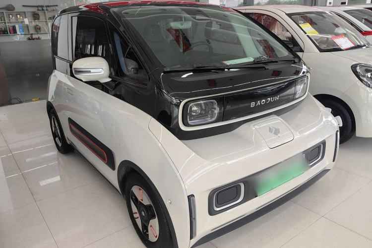 Used Baojun KiWi EV 2021 Artist Model Lithium Iron Phosphate
