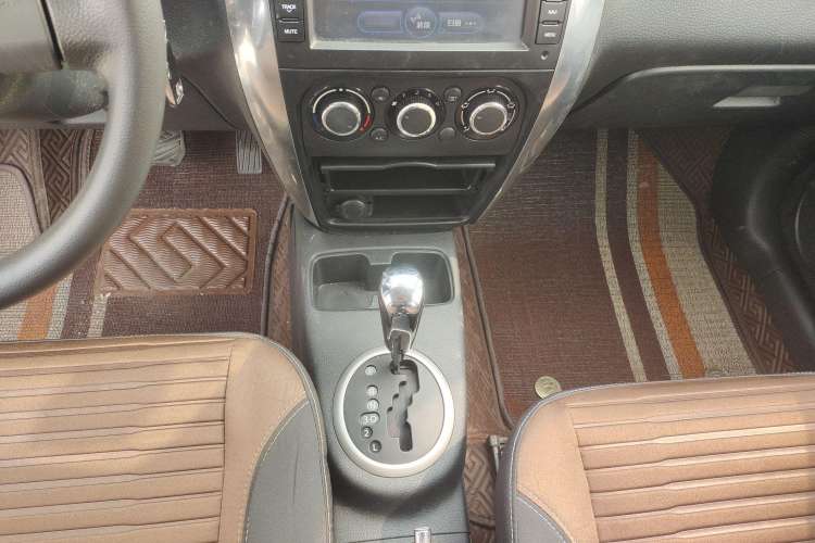 Used Suzuki SX4 2013 1.6L Automatic CoolRide Model
