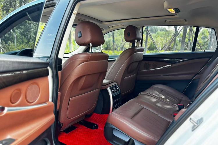 Used BMW 5 Series GT 2014 528i Leading Model
