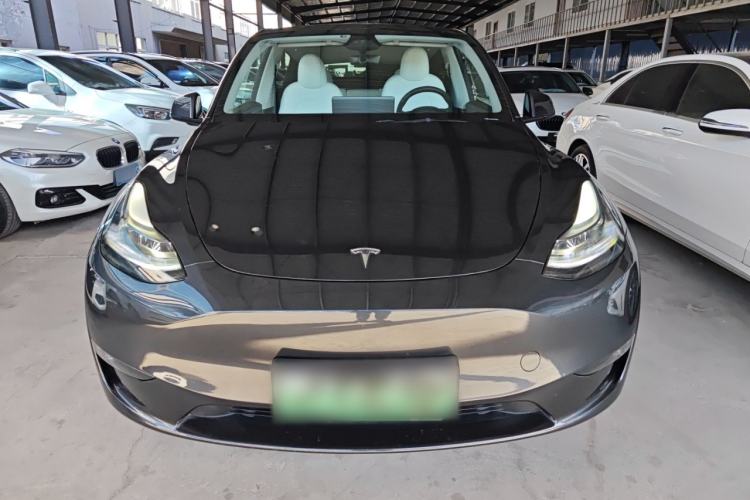 Used Tesla Model Y 2024 Long-Range All-Wheel-Drive Version
