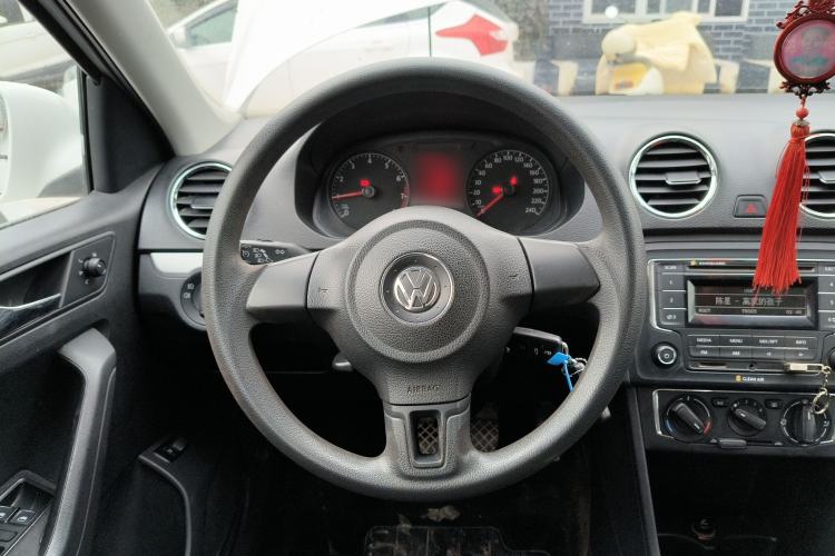 Used Volkswagen Jetta 2015 Zhuihui Edition 1.6L Manual Comfort Model
