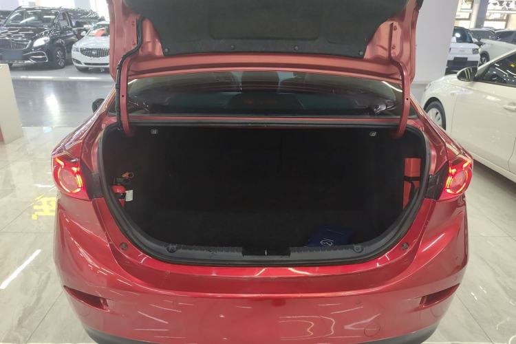 Used Mazda Mazda 3 Axela 2017 Sedan 1.5L Automatic Luxury Model Emission Standard China V
