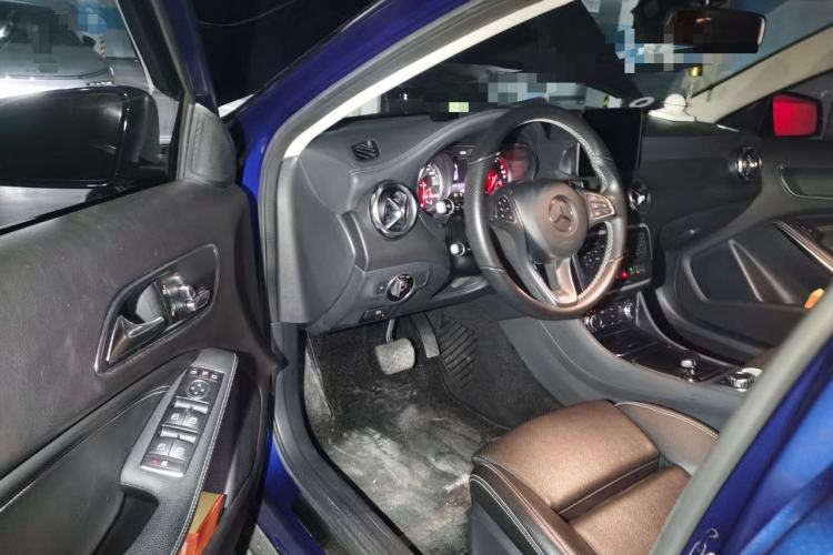 Used Mercedes-Benz GLA 2017 GLA 200 Fashion Model
