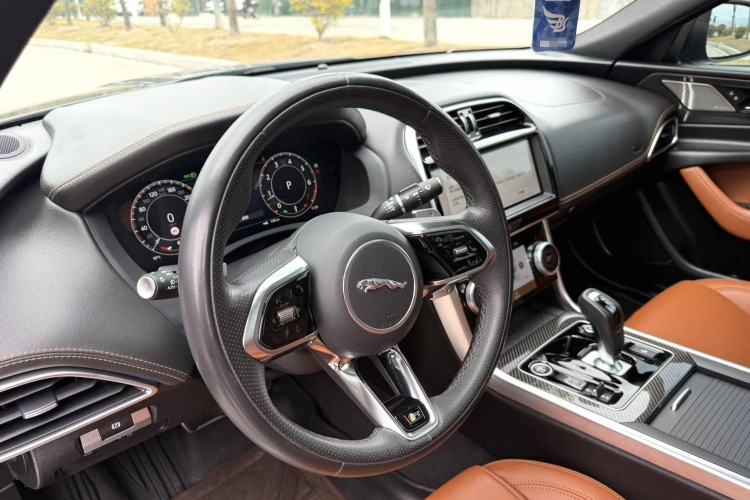 Used Jaguar XEL 2024 2.0T 250 PS R-DYNAMIC S Ebony Black Sport Edition
