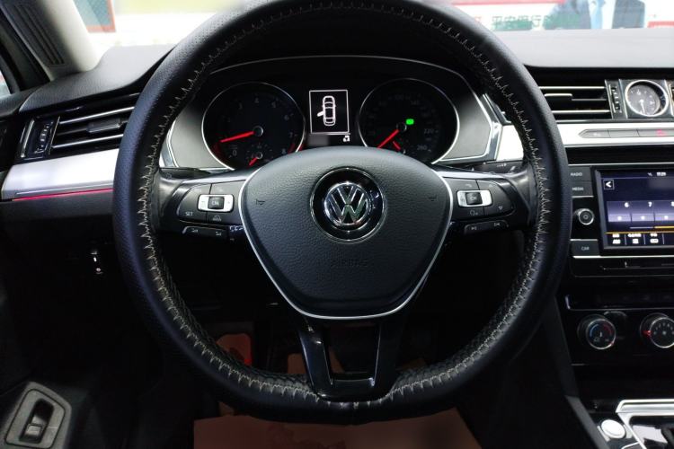 Used Volkswagen Magotan 2018 330TSI DSG Advanced Model