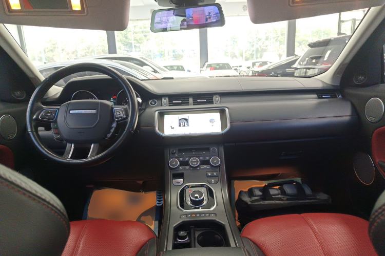 Used Land Rover Range Rover Evoque 2018 240 PS HSE DYNAMIC All-Wheel Drive Edition
