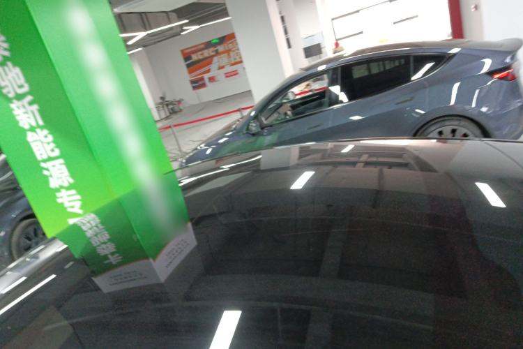 Used Tesla Model Y 2025 Rear-Wheel-Drive Version