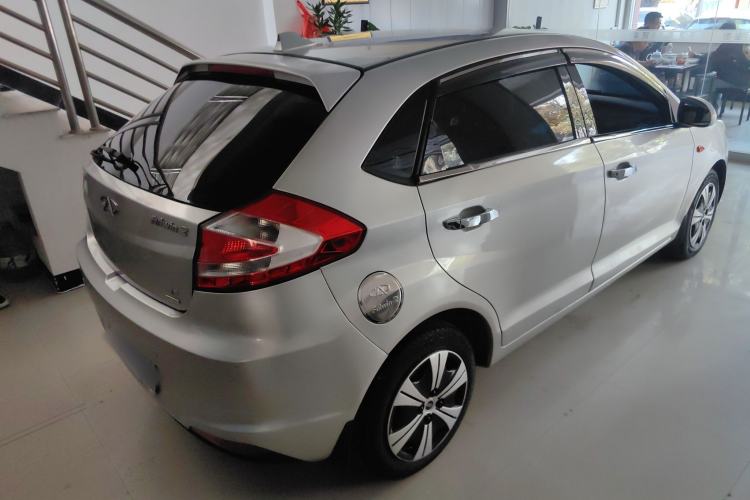 Used Chery Fengyun 2 2013 Hatchback 1.5L AMT Ruìyì Edition
