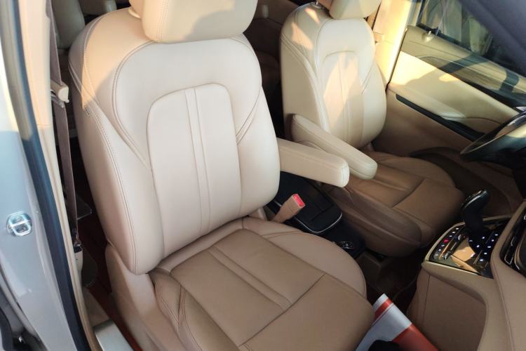 Used Buick GL8 2021 ES Land Cruiser 653T Luxury Edition
