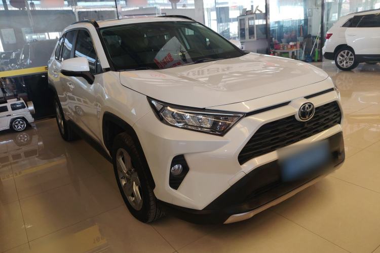 Used Toyota RAV4 2021 2.0L CVT Two-Wheel Drive Fashion Edition
