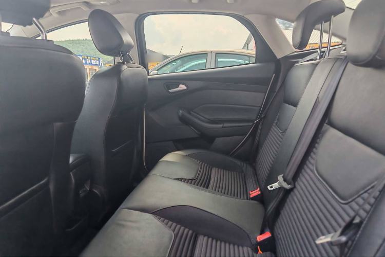 Used Ford Focus 2015 Sedan EcoBoost 180 Automatic Elite Model
