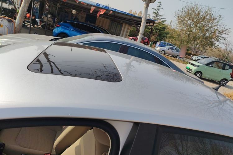 Used Volkswagen Jetta 2015 1.6L Manual Comfort Model
