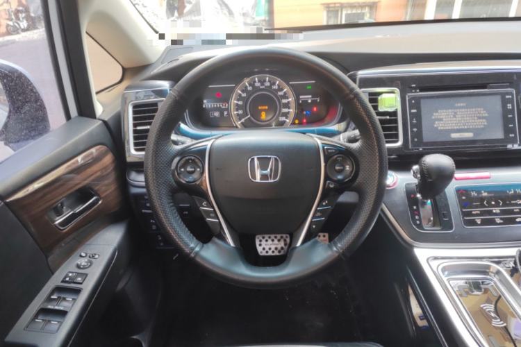 Used Honda Elysion 2016 2.4L Supreme Edition
